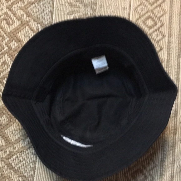 New? Dolls Kill Black Bucket Hat Goth, Punk Rock Glam - Picture 8 of 9